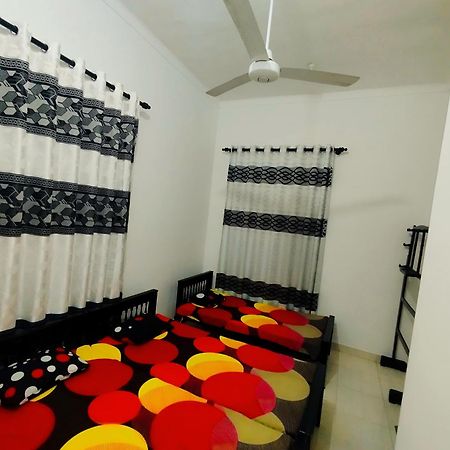 Rayyan Mahal Hotel Puttalam Exterior photo