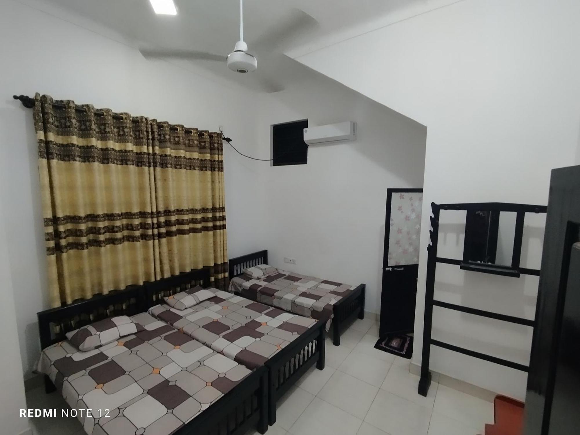 Rayyan Mahal Hotel Puttalam Exterior photo